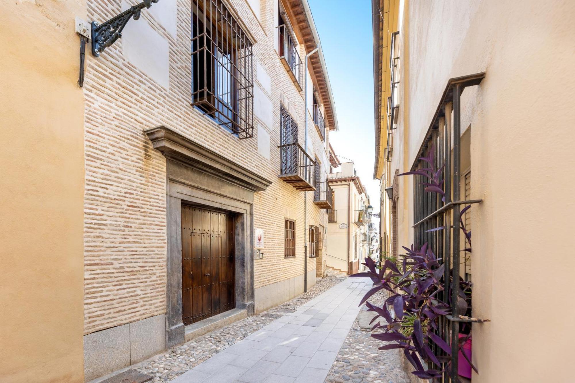 Apartamentos En Pleno Centro, Aljibe Rodrigo Del Campo 2C Granada Exterior photo